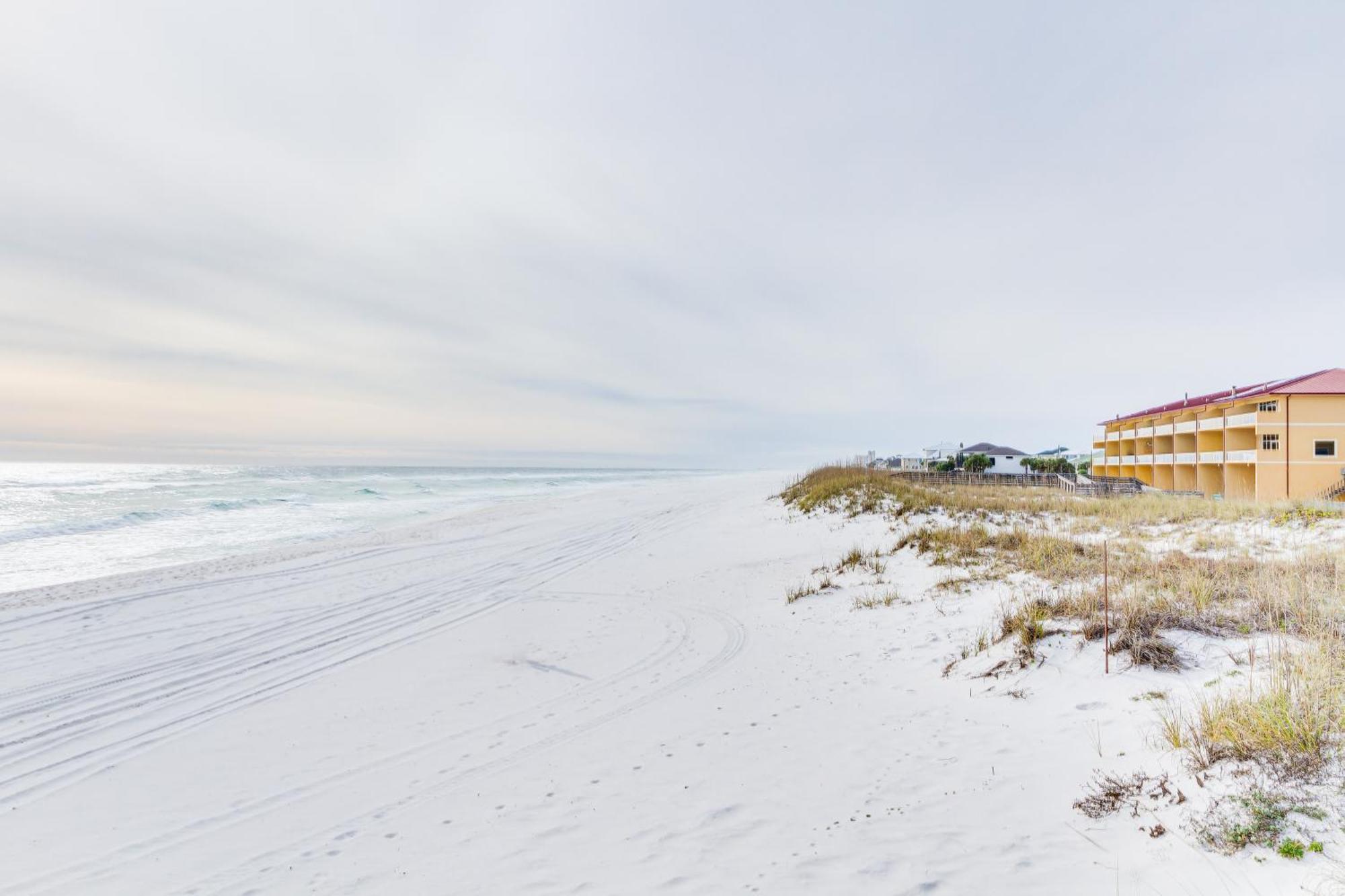 Pensacola Beach Condo With Patio And Access To Beach! エクステリア 写真