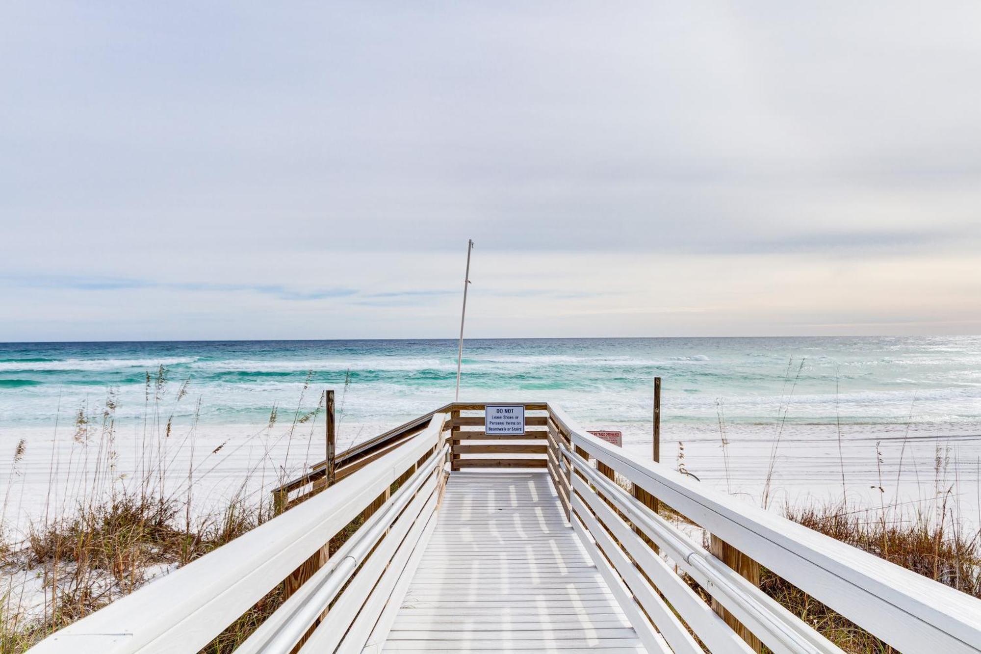 Pensacola Beach Condo With Patio And Access To Beach! エクステリア 写真